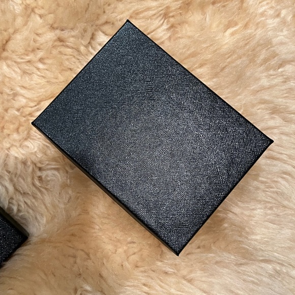 Montblanc Gift box and logo ribbon - Picture 7 of 9